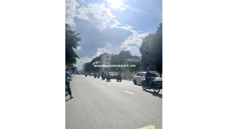 HIẾM !!!  THỦ ĐỨC: 350M2 MẶT TIỀN SONG HÀNH – NGANG 10M – VỊ TRÍ KINH DOANH VÀNG